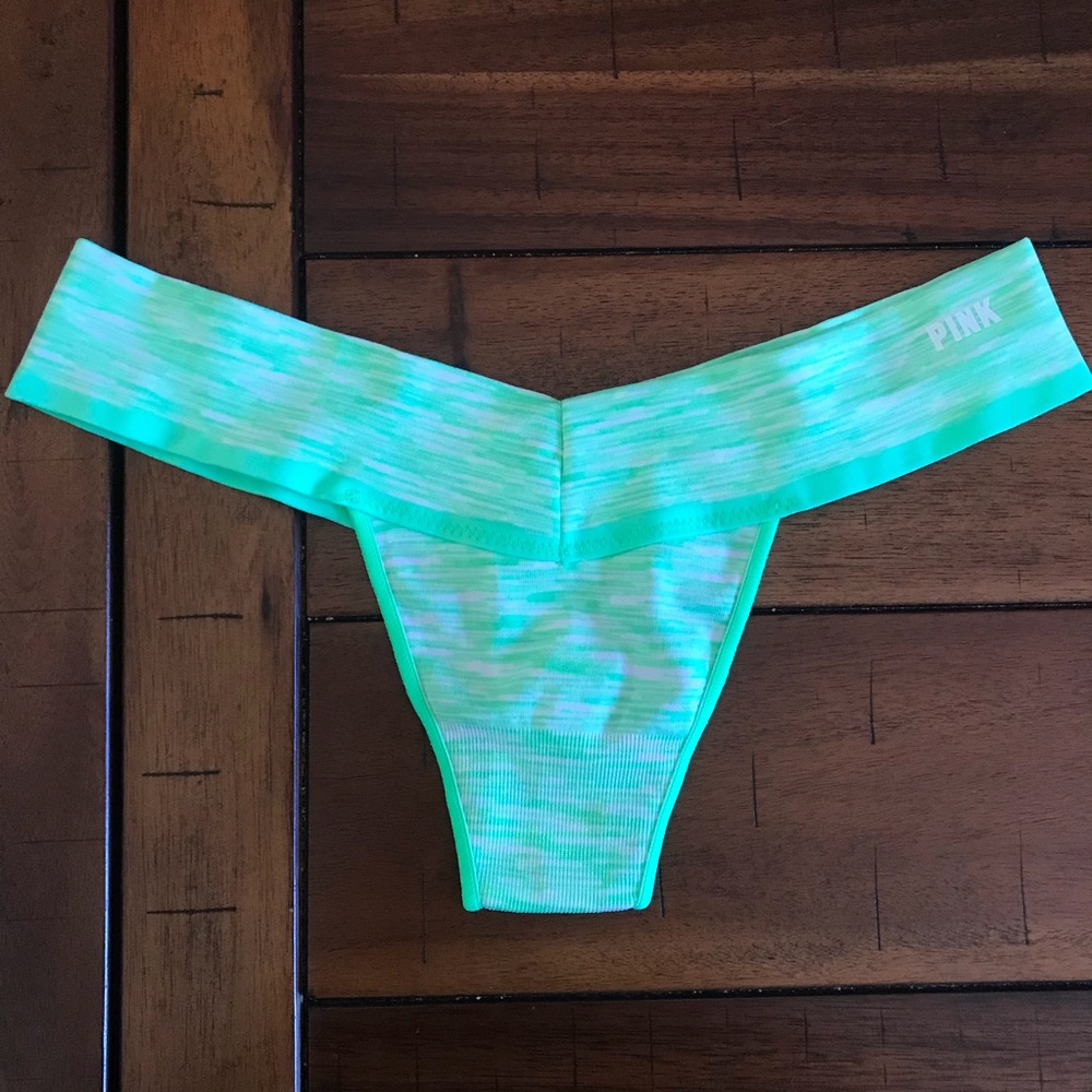 NWT✨ PINK Victoria’s Secret Seamless Thong